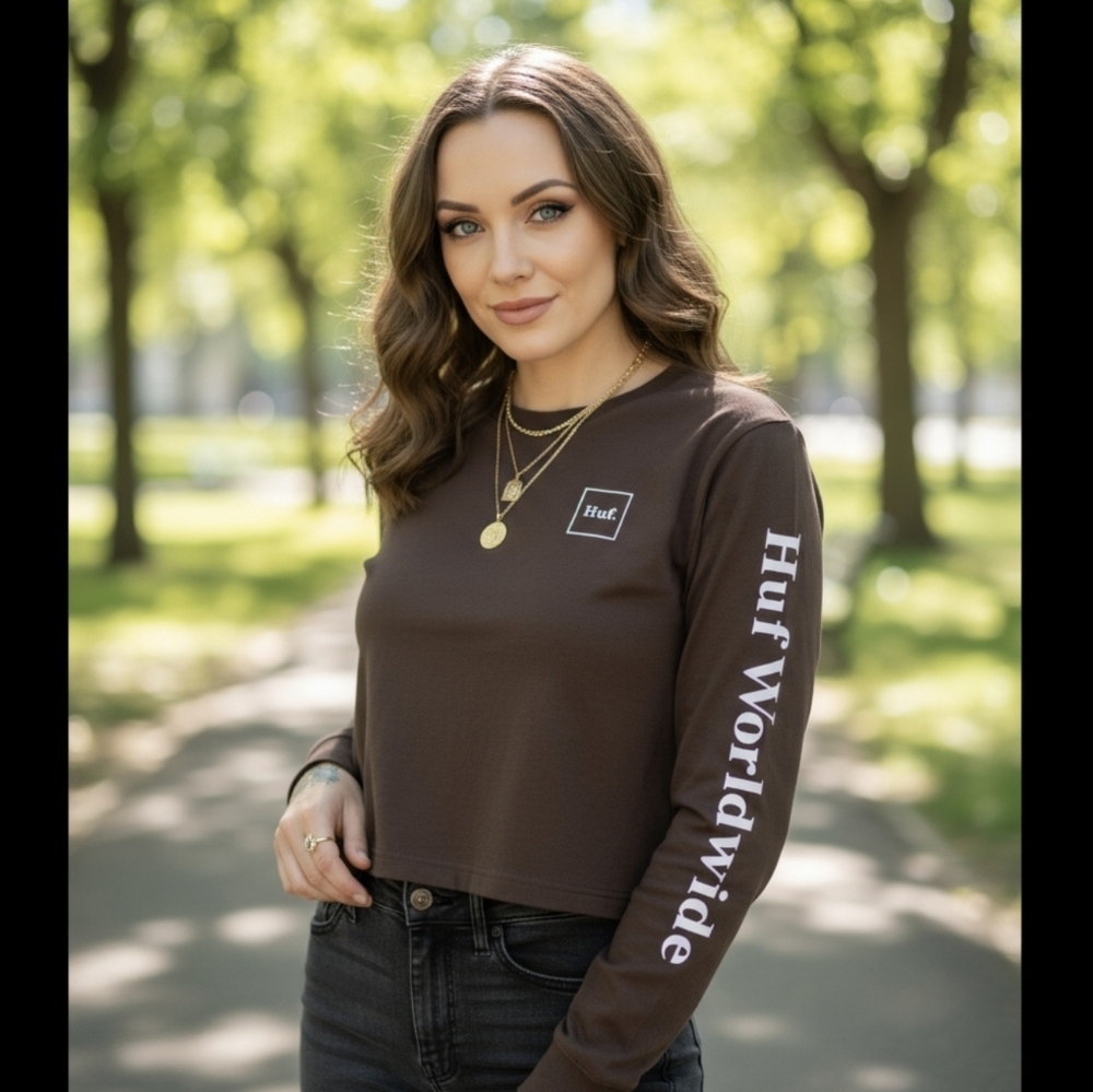 HUF ✦ Domestic Crop Tee ✦ Brown Long Sleeve 90s Streetwear Ribbed Collar Graphic